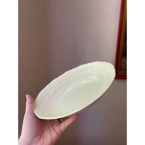 Cornet Oval Cream Bowl Scallop Edge  Homer Laughlin - Picture 4 of 6